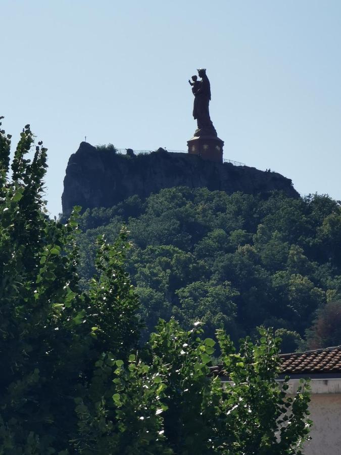 Le Puy-en-Velay Chambre Privee Dans Appart Partage, Centre Ville, Avec Vue Sur Les Monuments מראה חיצוני תמונה